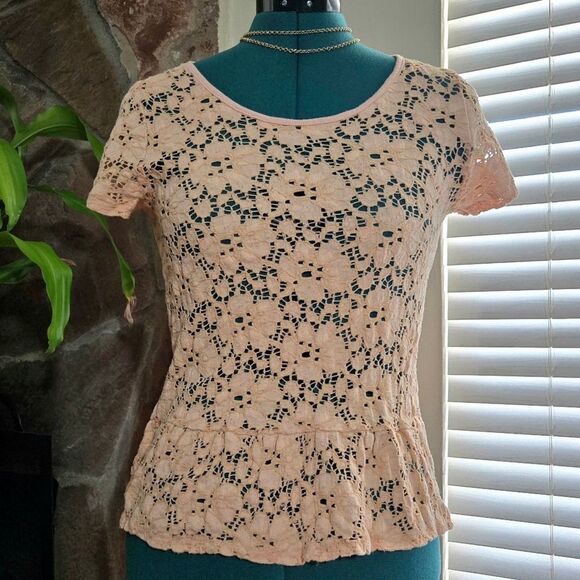 Lowrys Farm Tops - Lowrys Farm Pink Lace Peplum Top Blouse Short Sleeve Medium Coquette Cottagecore